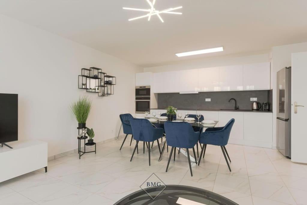 Faubourg Appartement Disneyland Bmyguest Serris Exterior foto